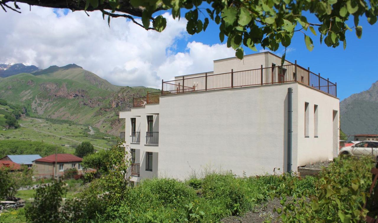 Milky Way Hotel Kazbegi Ngoại thất bức ảnh