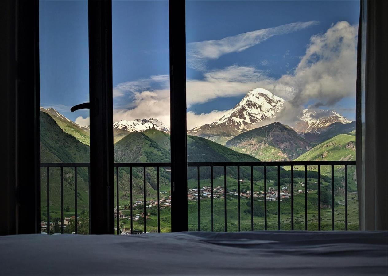 Milky Way Hotel Kazbegi Ngoại thất bức ảnh