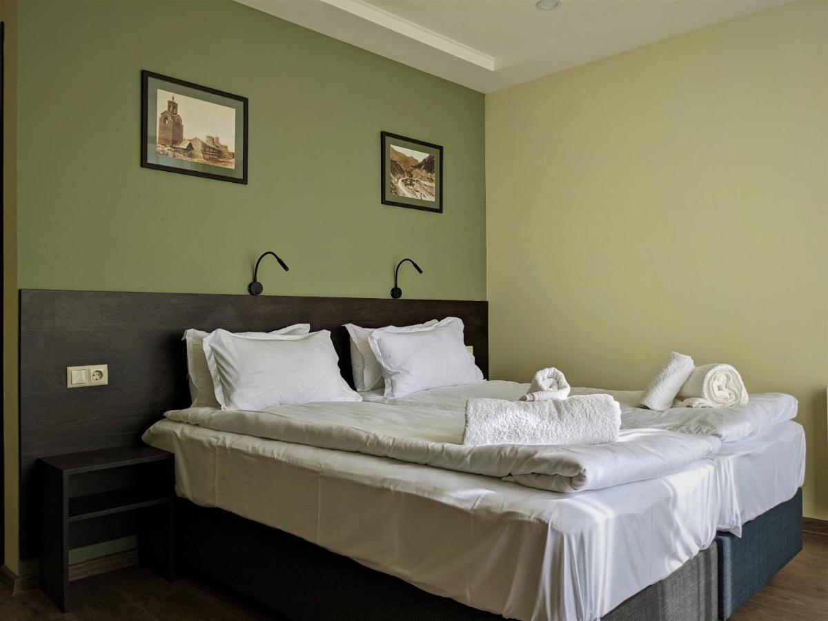 Milky Way Hotel Kazbegi Ngoại thất bức ảnh