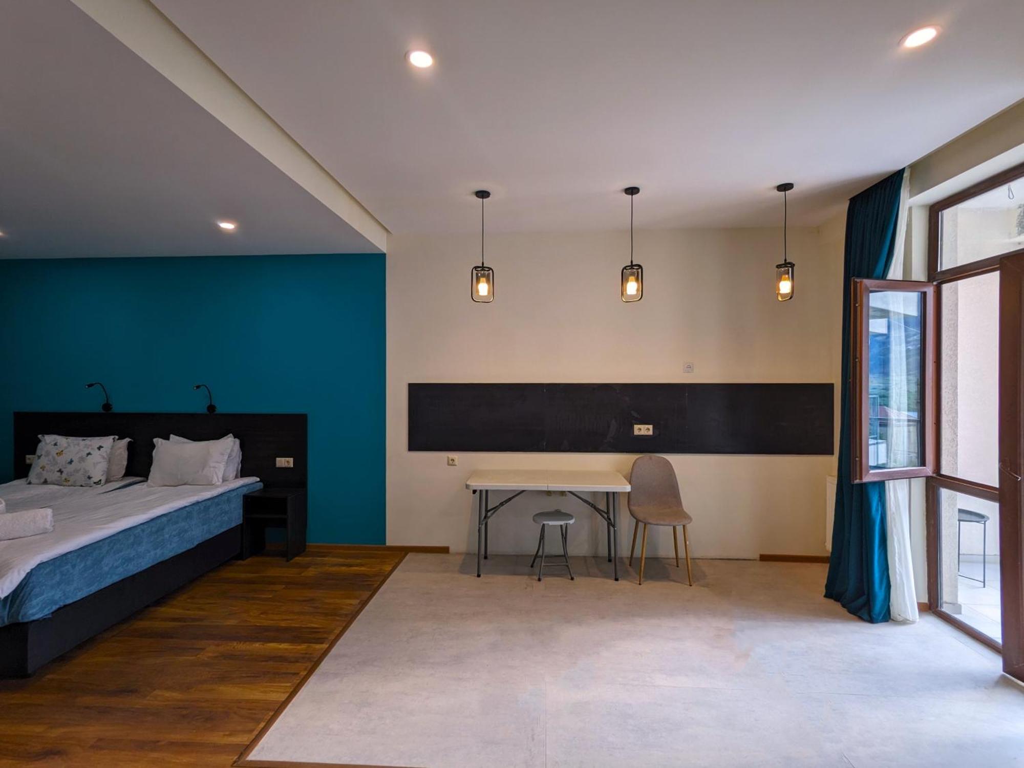 Milky Way Hotel Kazbegi Ngoại thất bức ảnh