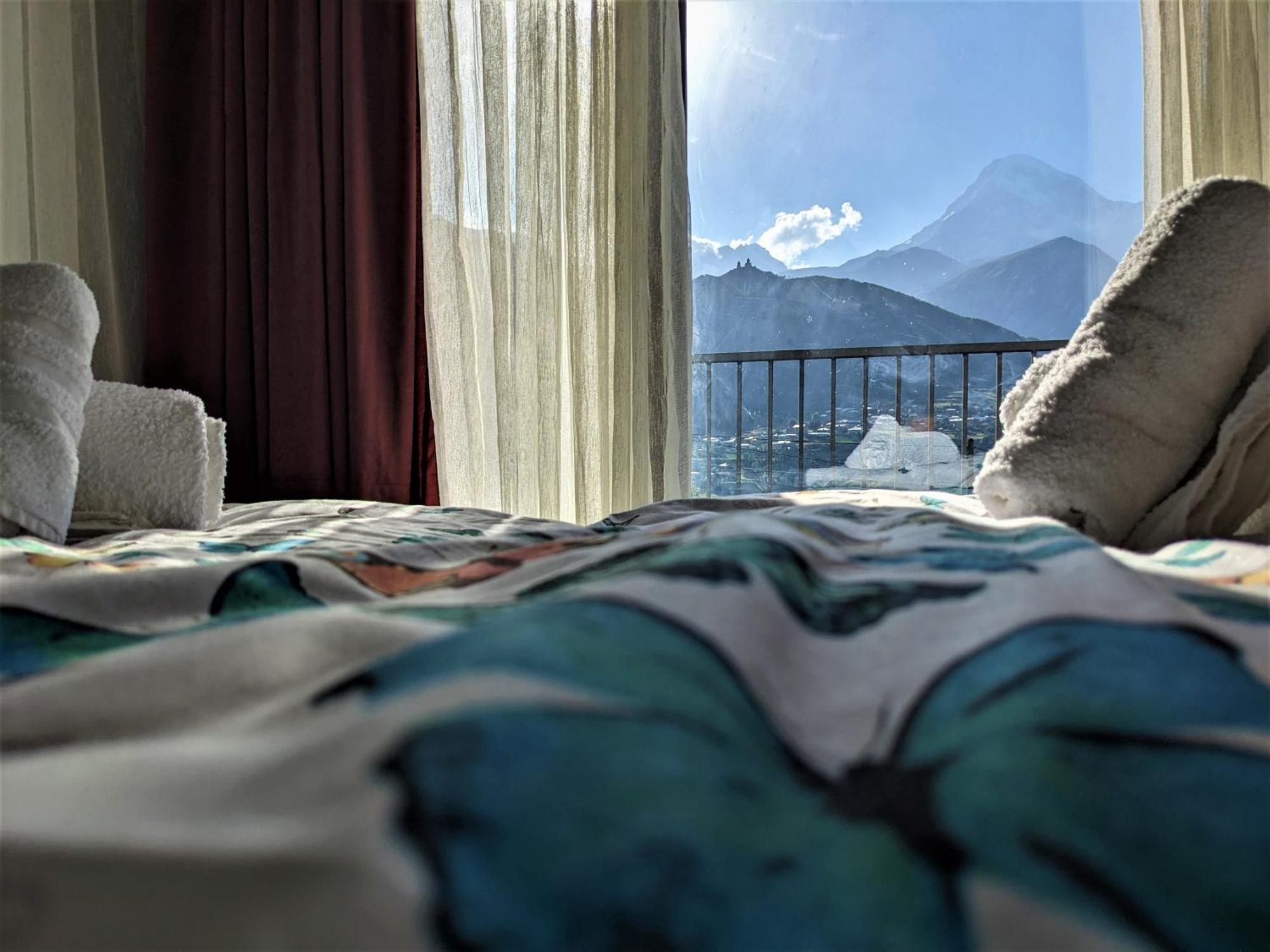 Milky Way Hotel Kazbegi Ngoại thất bức ảnh